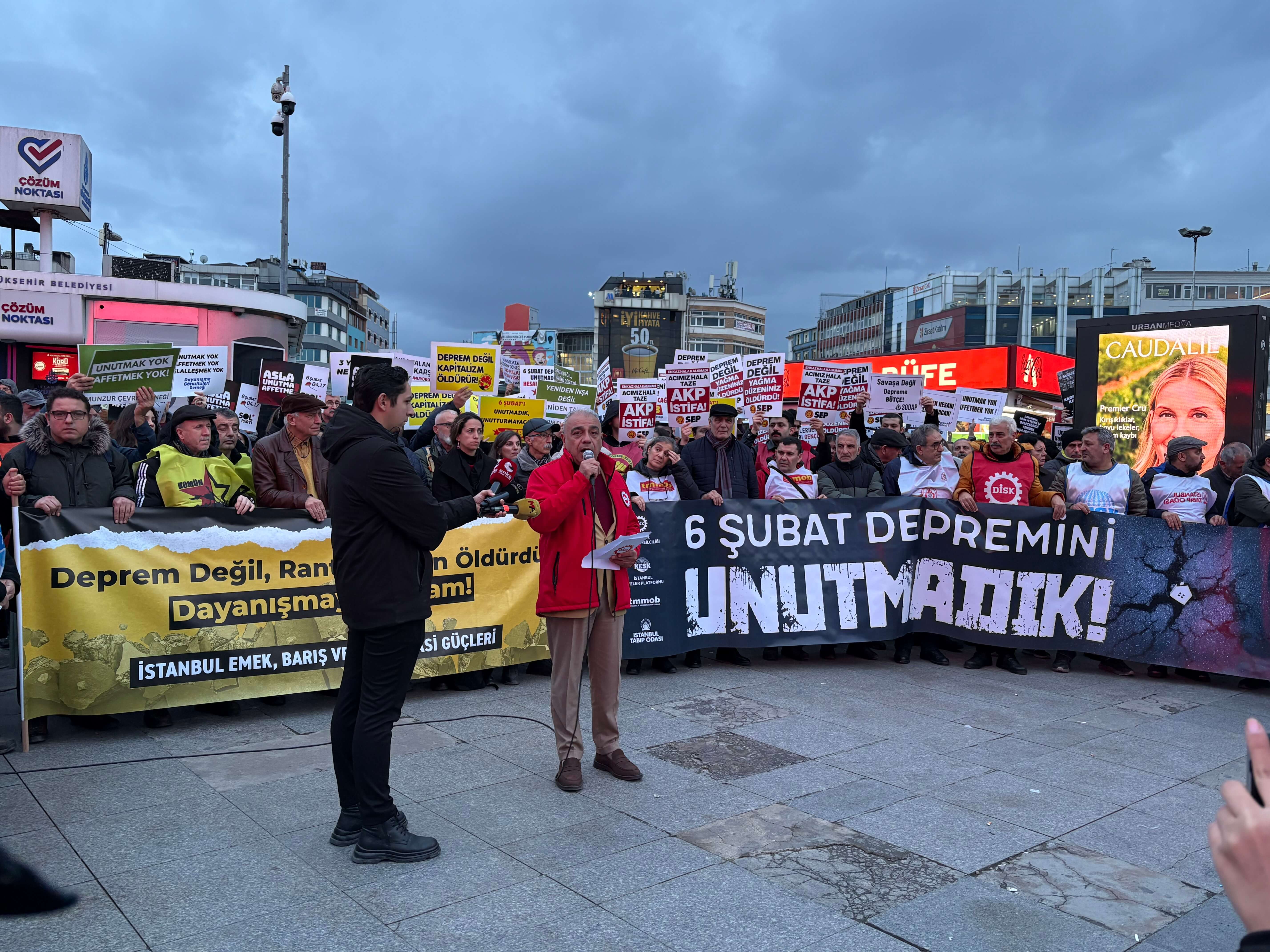 Kadıköy’de 6 Şubat için adalet çağrısı